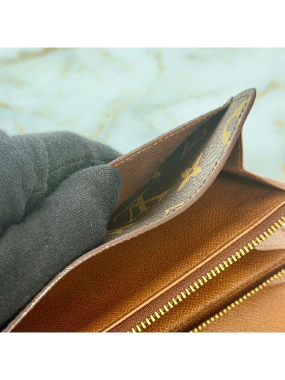 Louis Vuitton Monogram Portefeuille Sarah Wallet - Picture 13 of 15